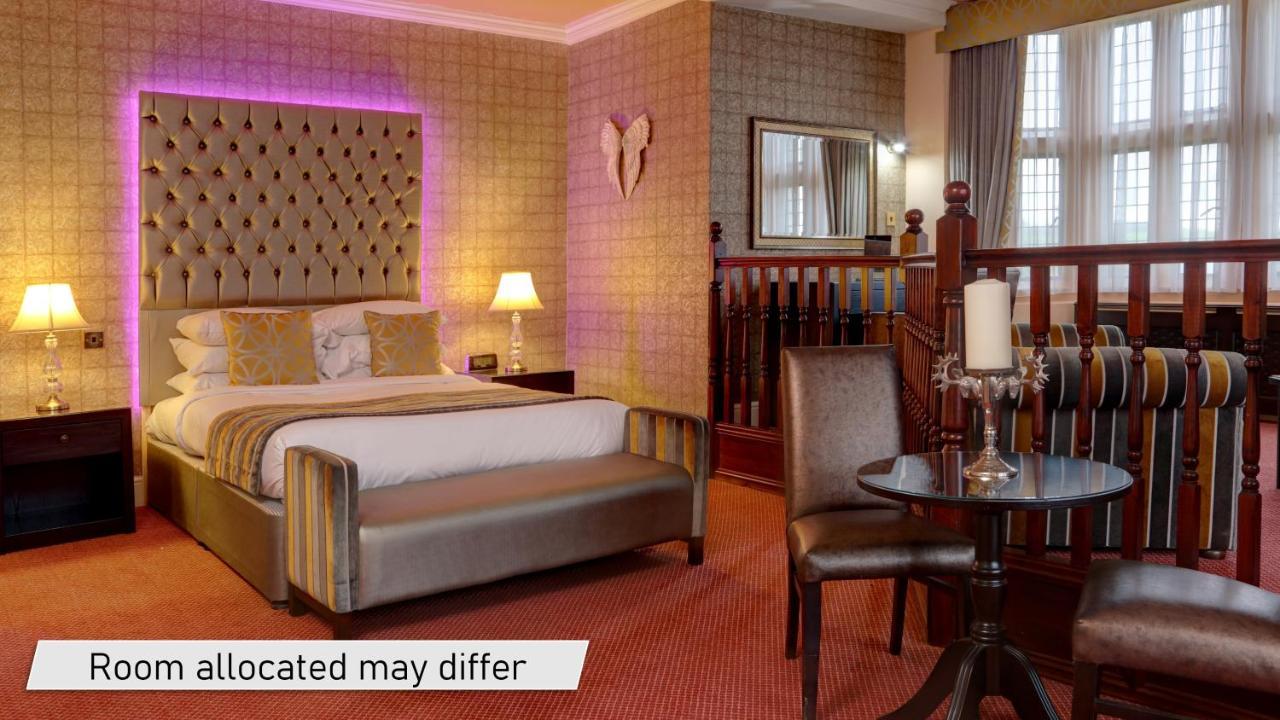 Rogerthorpe Manor Hotel Pontefract Esterno foto