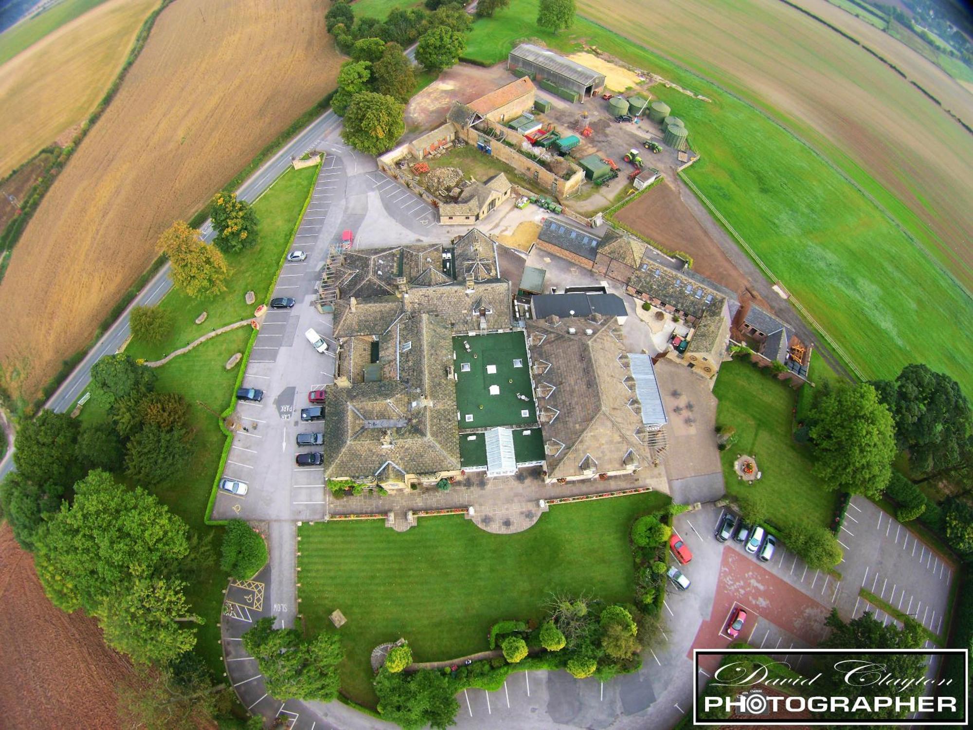 Rogerthorpe Manor Hotel Pontefract Esterno foto