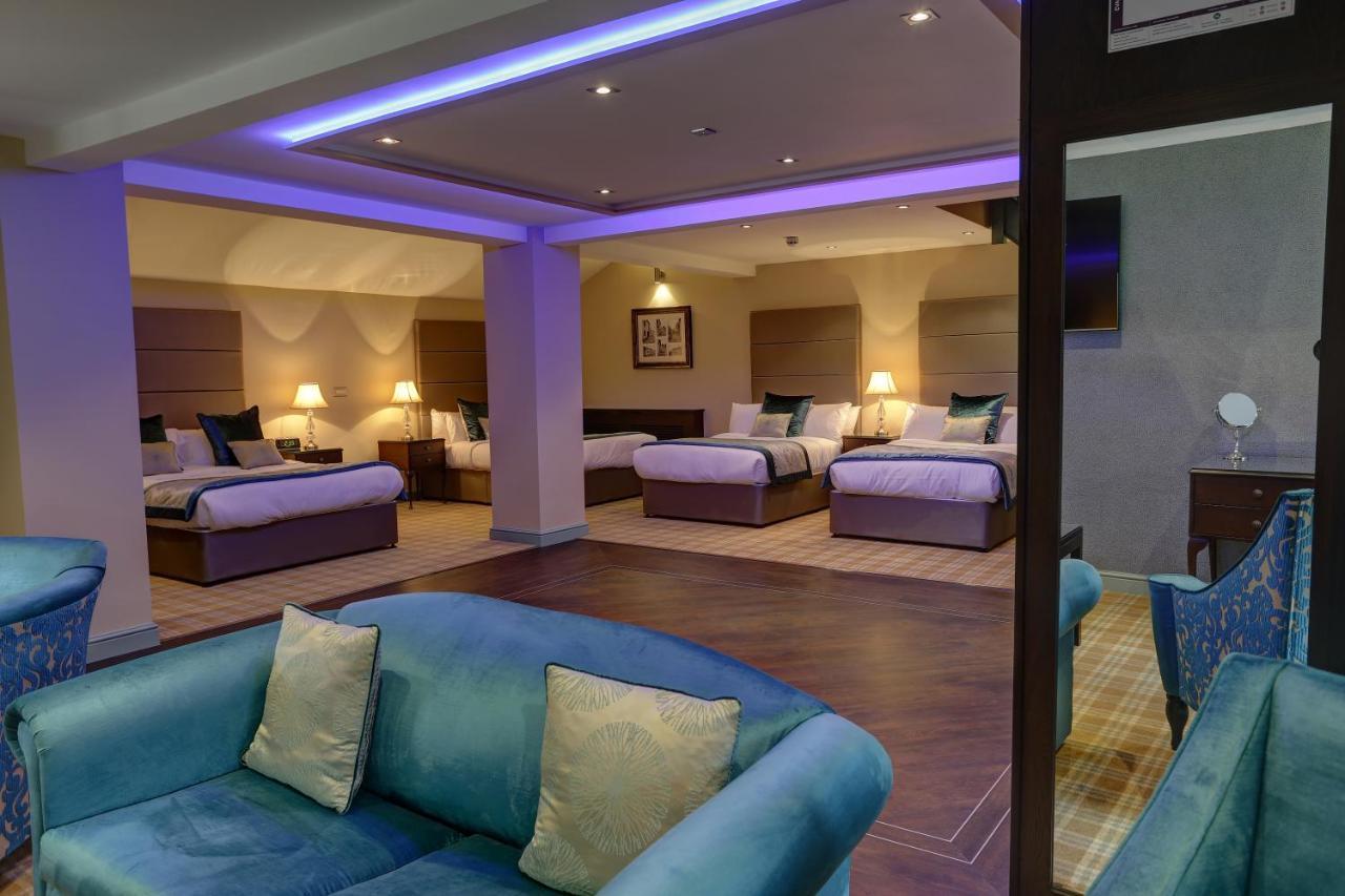 Rogerthorpe Manor Hotel Pontefract Esterno foto